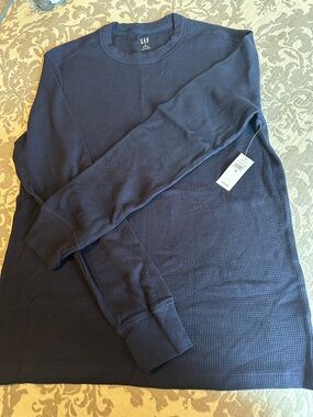 GAP Men’s Dark Navy Waffle Long Sleeve Crew